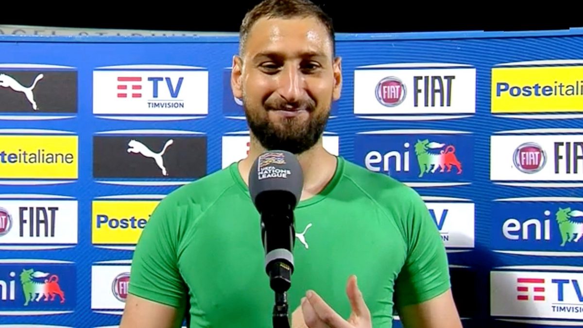 La soddisfazione di Donnarumma: l’Italia ha battuto l’Ungheria ed è in vetta al Gruppo 3 della Nations League.