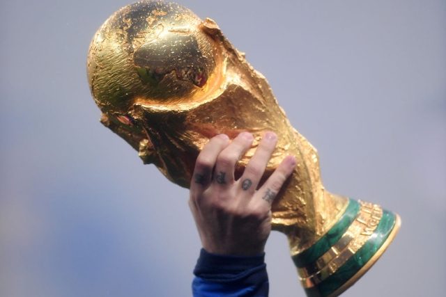 Come è fatta e quanto vale la Coppa del Mondo: peso, dimensioni e