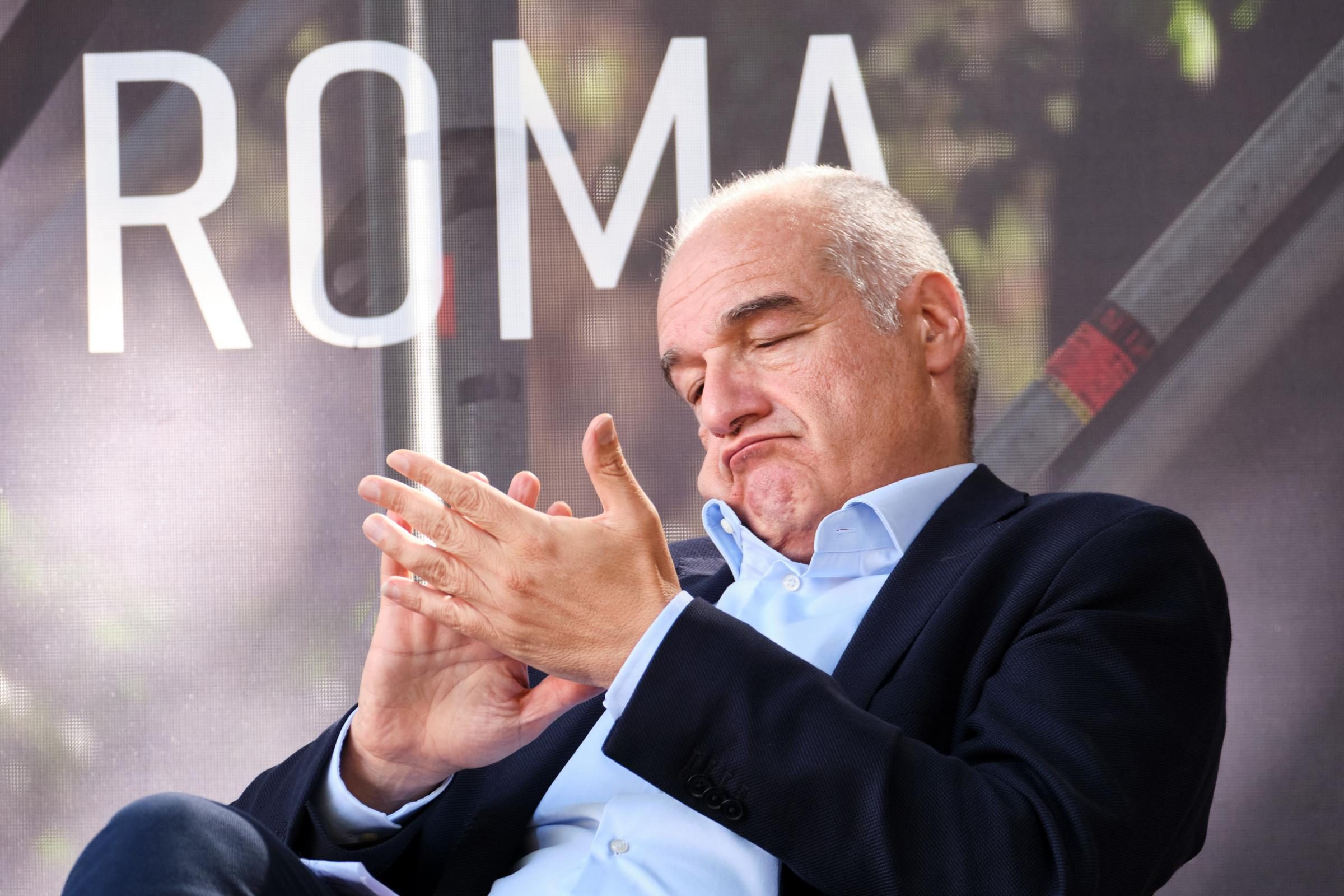 Enrico Michetti e i candidati no vax e fascisti che non può più