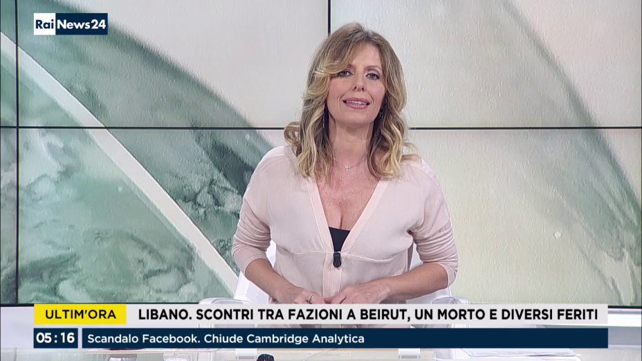 Antonella Alba aggredita dai manifestanti contro il Green Pass al grido di giornalista terrorista - Vimarsana News