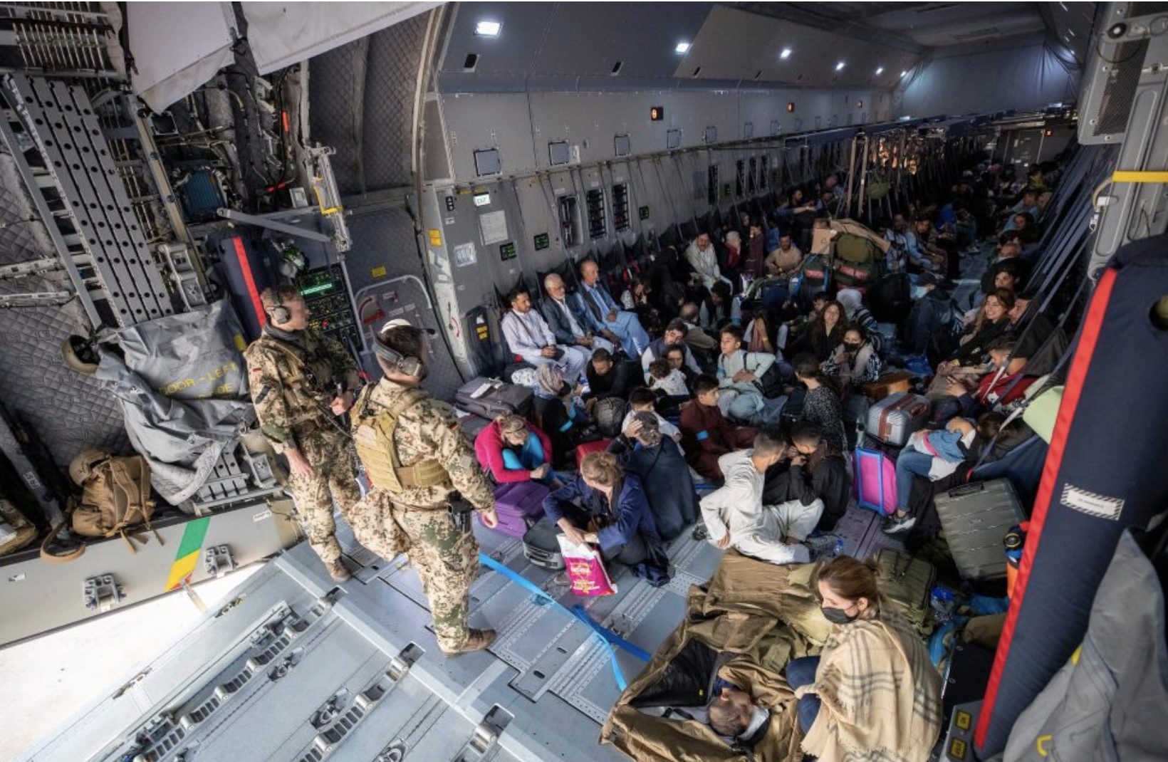 Milano pronta ad accogliere i primi 60 rifugiati scappati dall'Afghanistan - Vimarsana News