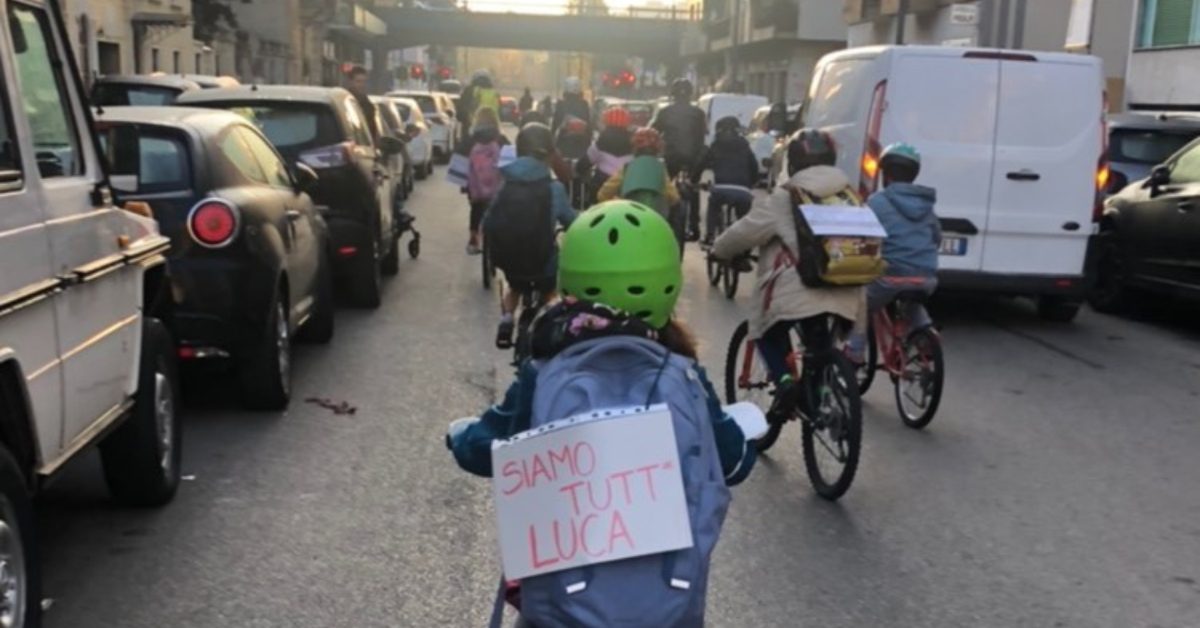 Un flash mob di bambini in bicicletta per ricordare Luca Marengoni ...