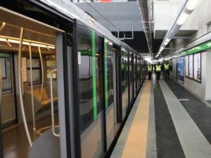 Guasto a un treno: metro verde ferma per un'ora tra Garibaldi e Caiazzo a Milano