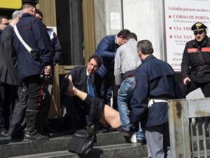 Strage al Tribunale di Milano: 3 morti. Arrestato il killer: era pronto a uccidere ancora