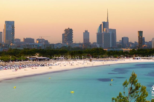 Milano con il mare sarebbe così: il fotomontaggio che fa sognare