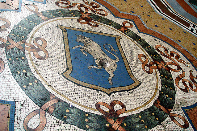 Mosaico raffigurante il toro della Galleria Vittorio Emanuele II di Milano