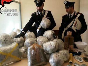 Spaccio di droga, ad aprile arrestati già 75 pusher a Milano