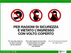 Per i giudici il divieto di indossare il burqa in ospedale è legittimo: respinto il ricorso