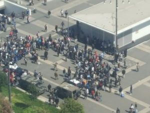 Momenti di tensione alla stazione Centrale (Foto di Luca Lepore)