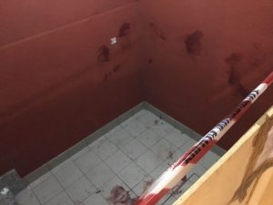 Varese, accoltella la ex mentre è ai domiciliari per tentato omicidio: lei è in fin di vita