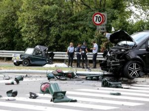 Incidente mortale a Milano tra van e auto d'epoca: muore sul colpo un ragazzo di 31 anni