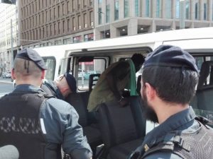 Milano, nuovo blitz in Stazione Centrale: controllati un centinaio di migranti, nessuna tensione