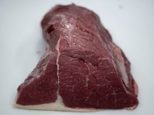 Varese, sequestrati 360 chili di carne avariata destinata a una manifestazione di street food