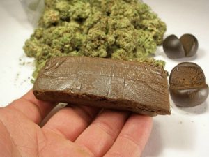 Legnano, bimba di un anno ingerisce dell'hashish: ricoverata in prognosi riservata