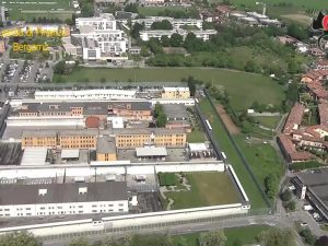 Una veduta del carcere di Bergamo dall’alto