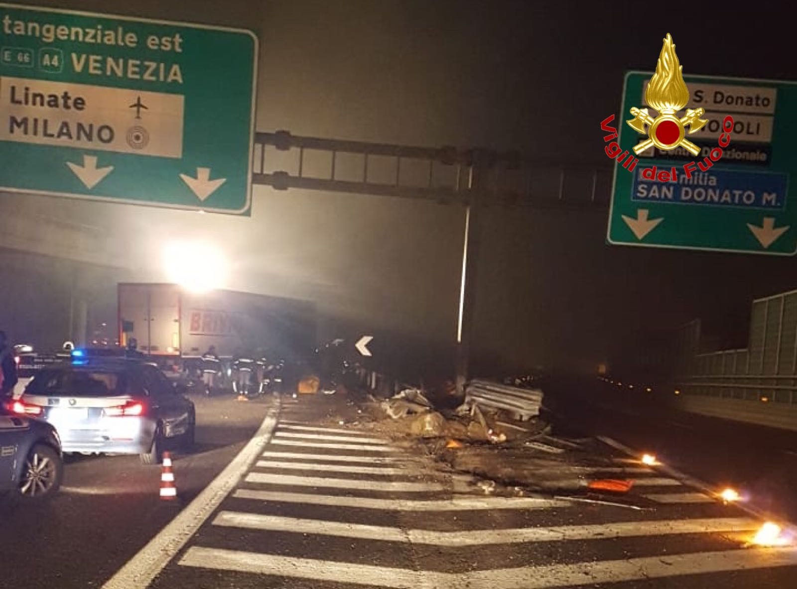 Pauroso Incidente Sull Autostrada A1 A San Donato Milanese Tir Si Schianta Contro Il Guard Rail