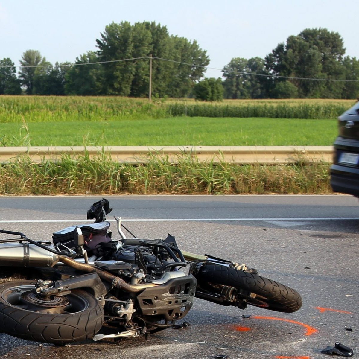 Incidente Stradale A Solaro Scontro Frontale Tra Auto E Moto Gravissimo Ragazzo Di 28 Anni