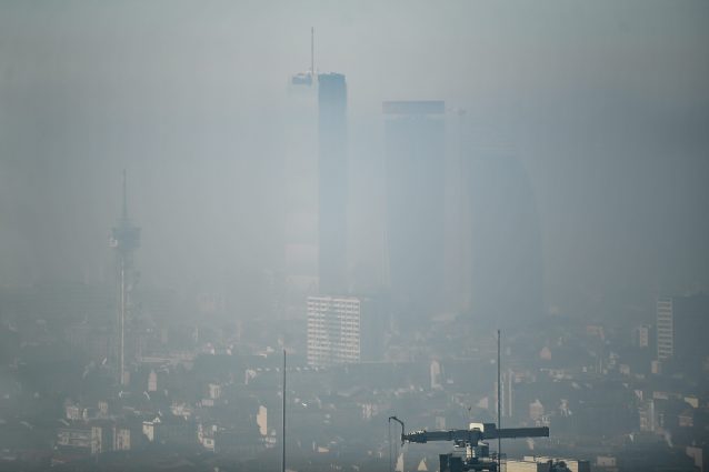 Emergenza smog, a Milano blocco totale del traffico domenica 2 febbraio