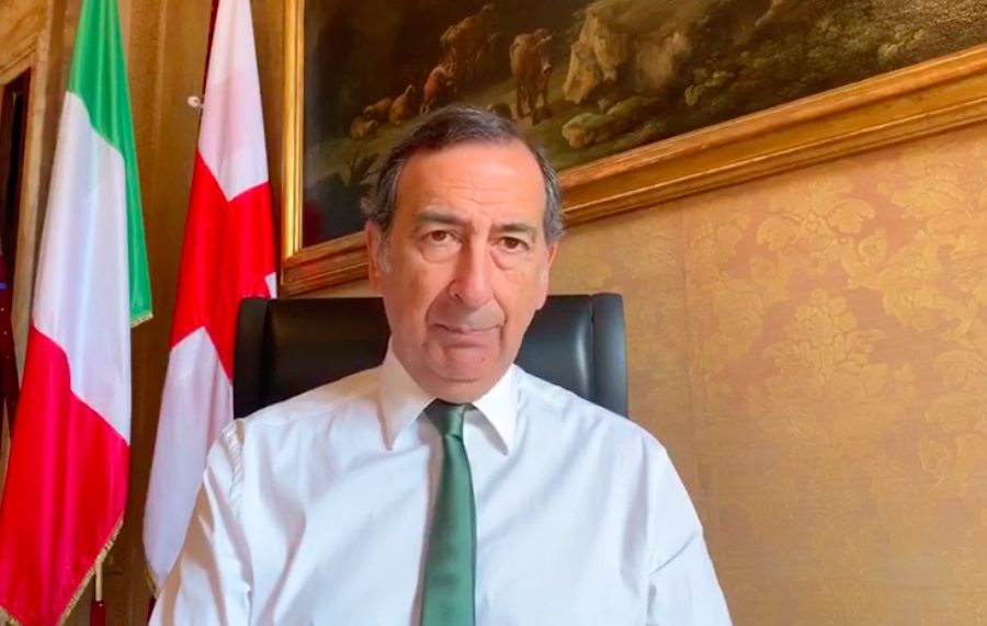 L Albero Il Sindaco E La Mediateca