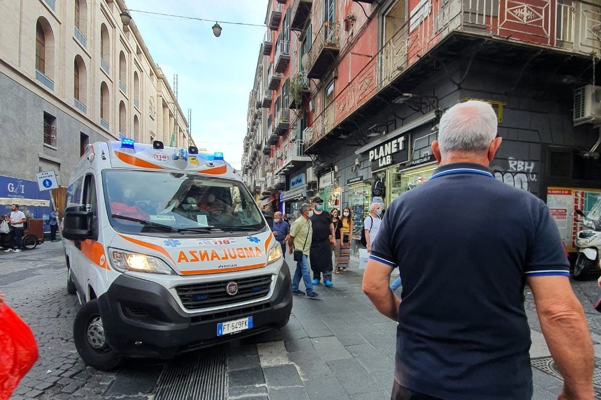 Napoli, sei arresti per la sparatoria nei Quartieri Spagnoli: ad aprire il fuoco un minorenne - Vimarsana News