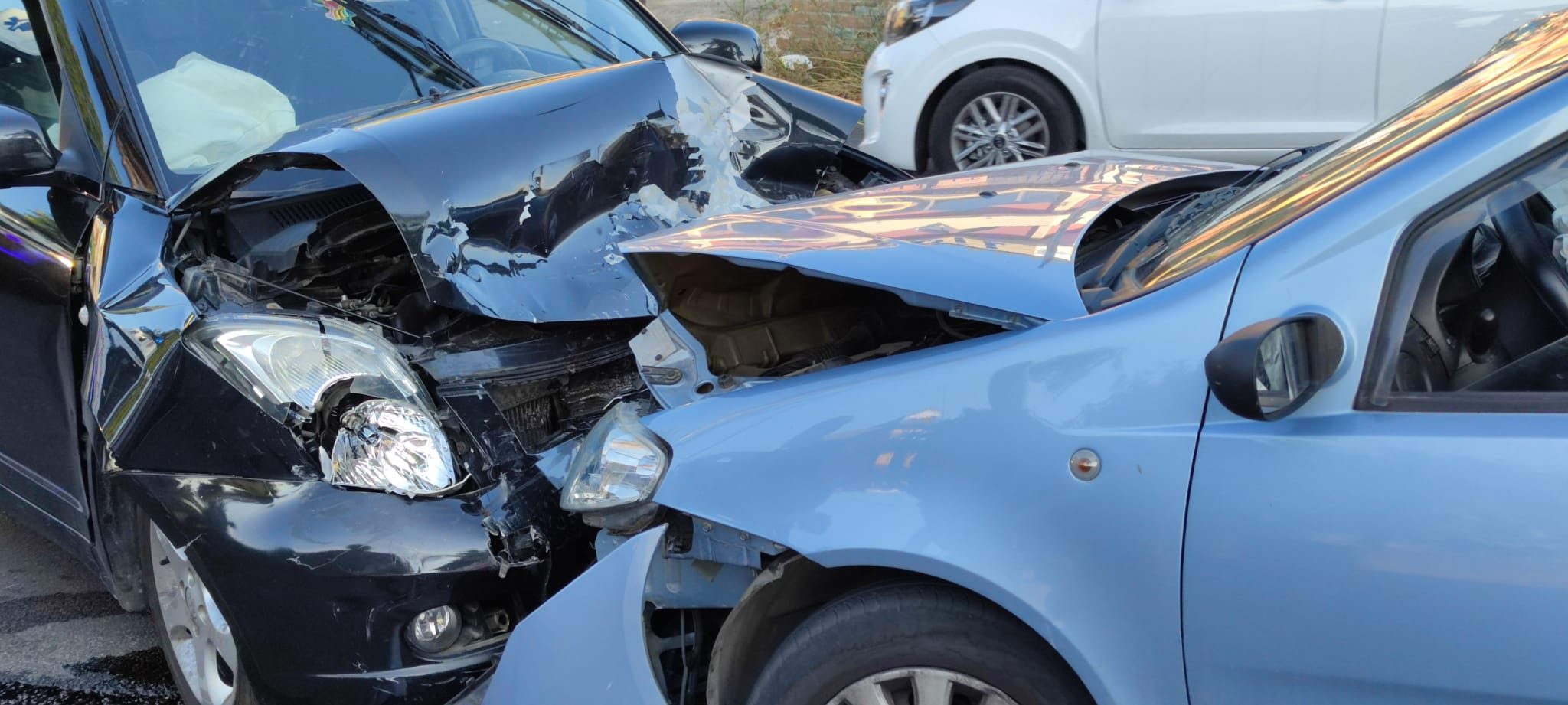 Incidente frontale tra due auto, tra i feriti due ragazzine a Eboli (Salerno) - Vimarsana News