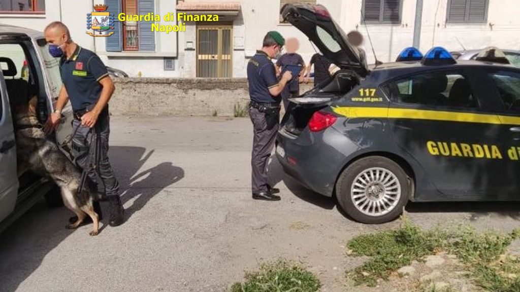 Area parcheggio con 33 garage abusivi scoperta a Torre Annunziata dalla Guardia di Finanza - Vimarsana News
