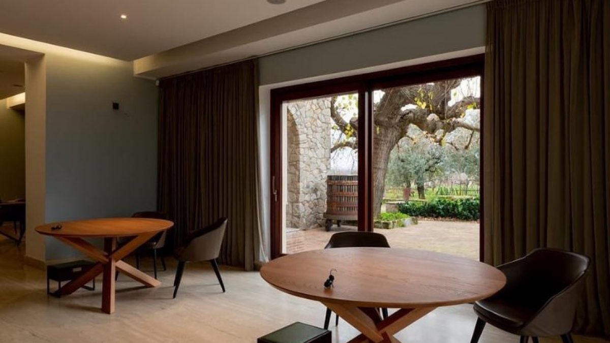La sala del ristorante Kresios di Telese Terme