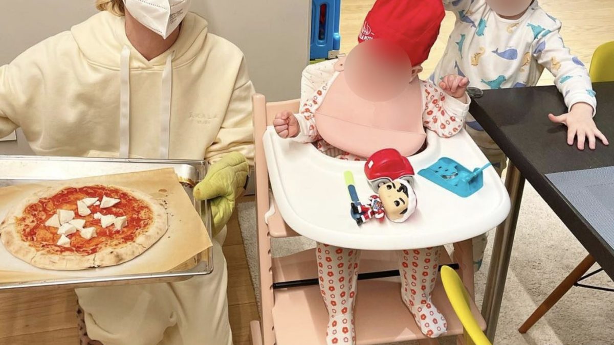 A casa di Chiara Ferragni e Fedez: quanto costa il seggiolone di Vittoria  Lucia