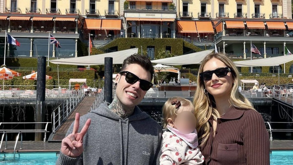 Chiara Ferragni, Fedez e i figli in vacanza sul Lago di Como