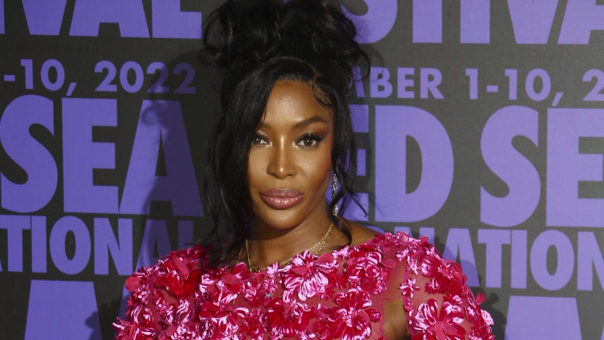 Naomi Campbell in Valentino