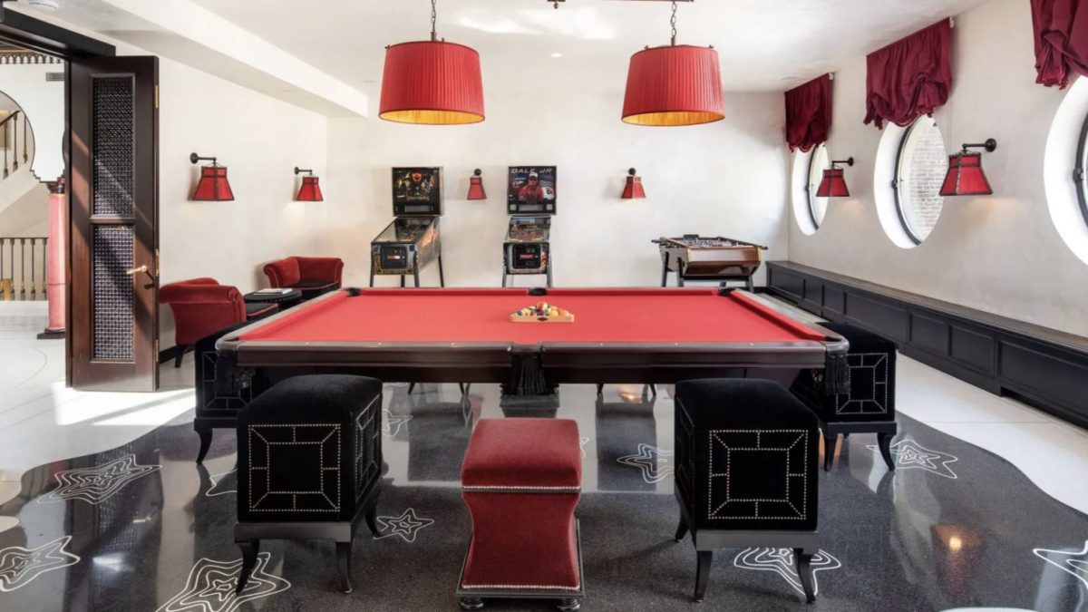 La sala giochi nella casa di Gianni Versace a New York ora in vendita