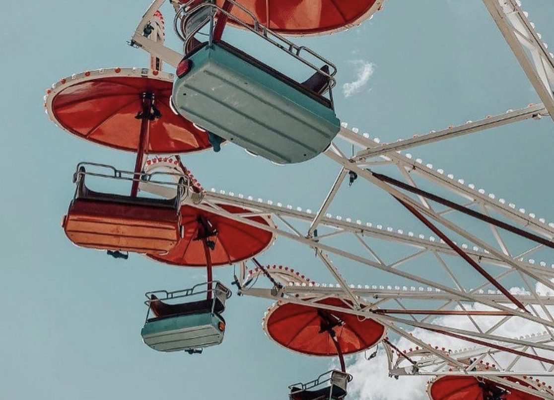 Where is the slowest carousel in the world that takes 15 minutes to go ...