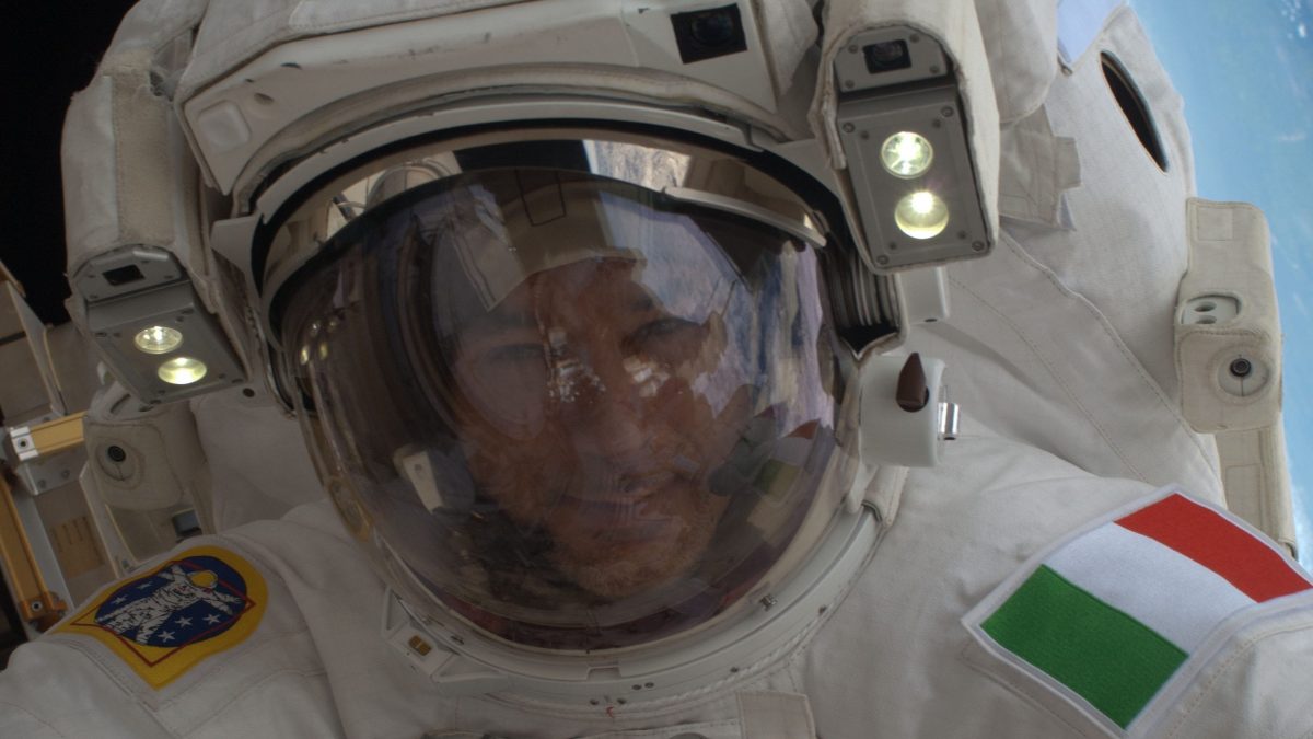 Luca Parmitano durante una EVA. Credit: NASA/ESA