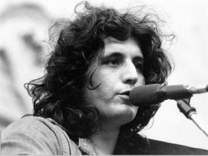 Il significato della canzone Quanno chiove di Pino Daniele, dedicata ad una prostituta