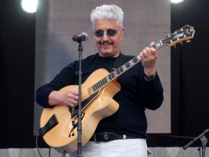 È morto Pino Daniele, Napoli è in lutto
