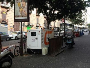 Napoli, mezz'ora di black-out in tutta la città da Santa Lucia a Gianturco