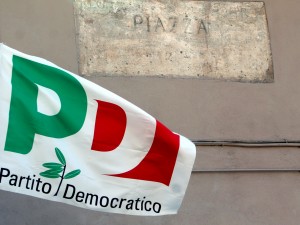 Napoli, camorristi del clan più potente in città si iscrivono al Partito Democratico