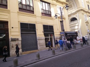 L'immobile che De Magistris adibirà a suo comitato elettorale.