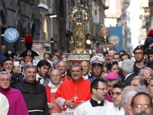 Miracolo di San Gennaro: a rischio la processione di sabato 2 maggio