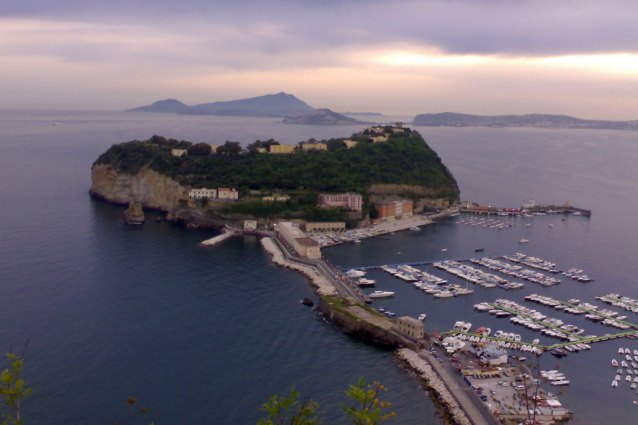 parco-virgiliano-veduta-nisida