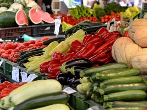 Frutta e cozze esposti agli agenti inquinanti: maxi sequestro a Fuorigrotta