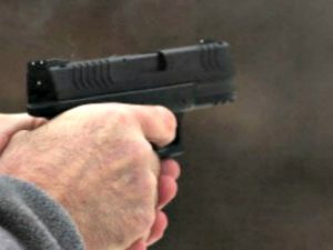 Spari a Fuorigrotta, ferito un tatuatore di 26 anni
