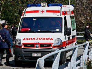 Maxi tamponamento tra sei auto a Battipaglia: tre feriti gravi