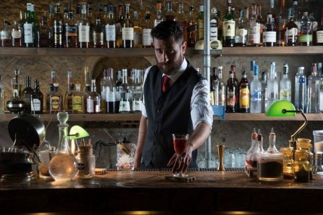 Cocktail e sartoria napoletana: Bloodyroska, il marchio di moda Made in Italy vola in America