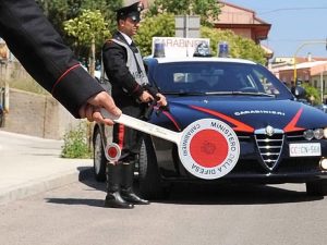 Licola, arrestato 39enne dopo una rapina in un supermercato