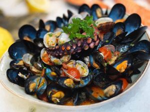 Storia della Zuppa di cozze del Giovedì Santo: piatto dalla tradizione centenaria