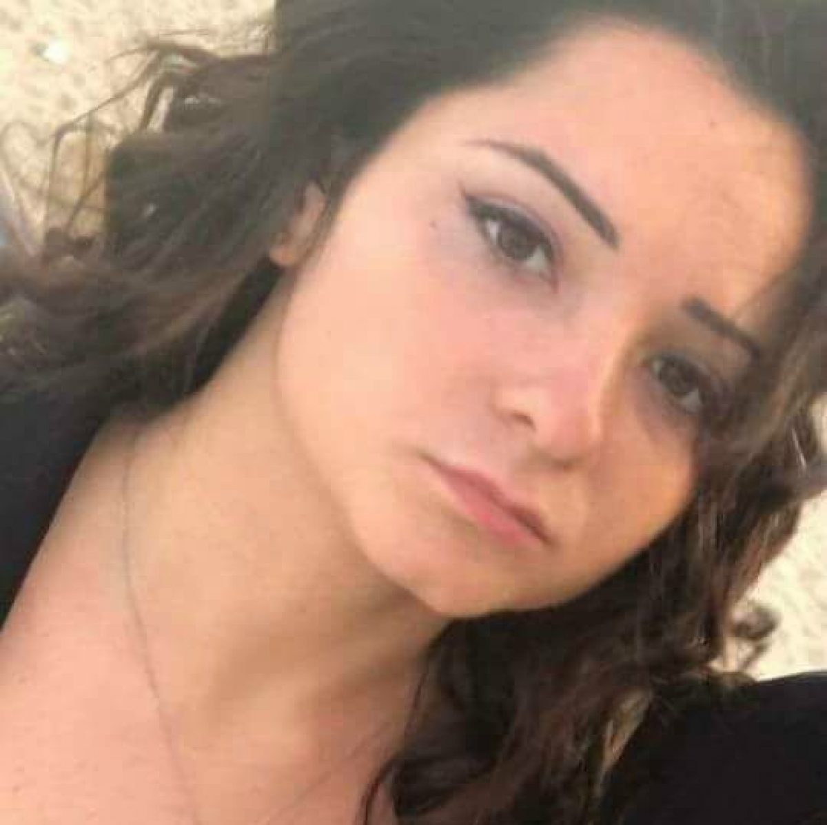 Paura per Angela, 22 anni, ieri da Afragola Aiutateci a