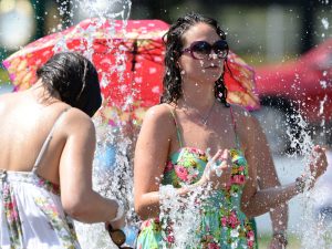 Previsioni meteo Napoli, domani 16 giugno picco di calore