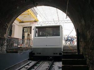 La Funicolare Centrale riapre entro il 24 luglio, nel 2018 lo stop a Chiaia
