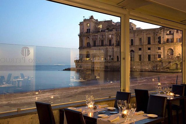 Vista su Palazzo Donnanna da Palazzo Petrucci (Facebook).